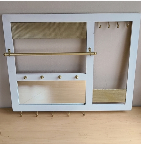 Nicole Miller Contemprary Wall Jewelry Organizer Home Decor - Picture 14 of 14